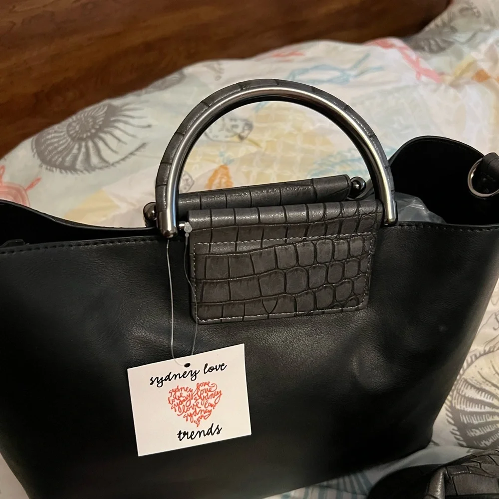 NWT Sydney Love Tote Satchel w/Crossbody Set - Picture 3 of 10